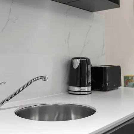 Modern Studio Flat Londres Extérieur photo