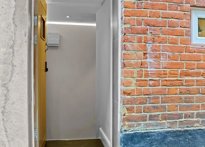 Modern Studio Flat
